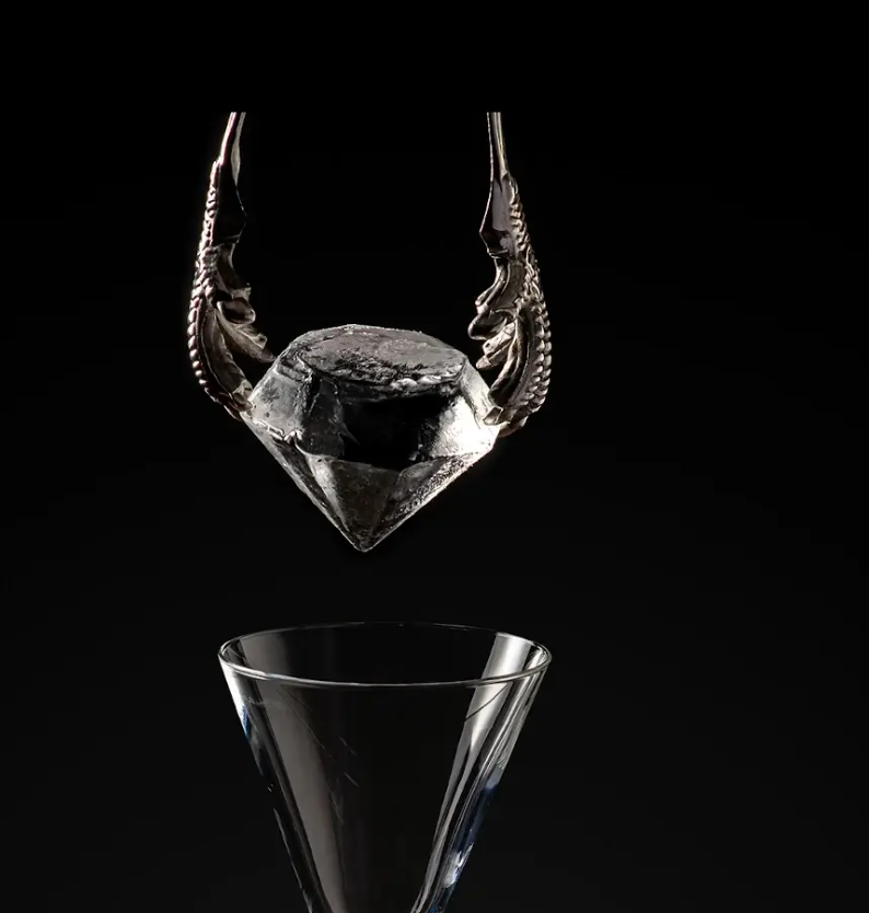 LUXURY ICE | Luxury Ice for High-End Cocktails & Gourmet Presentations